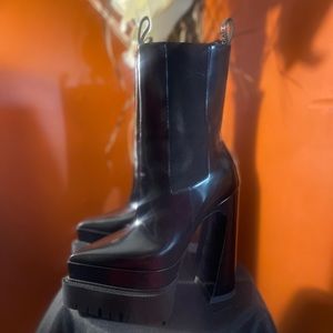 VersaceAEVITAS POINTY BOOTS